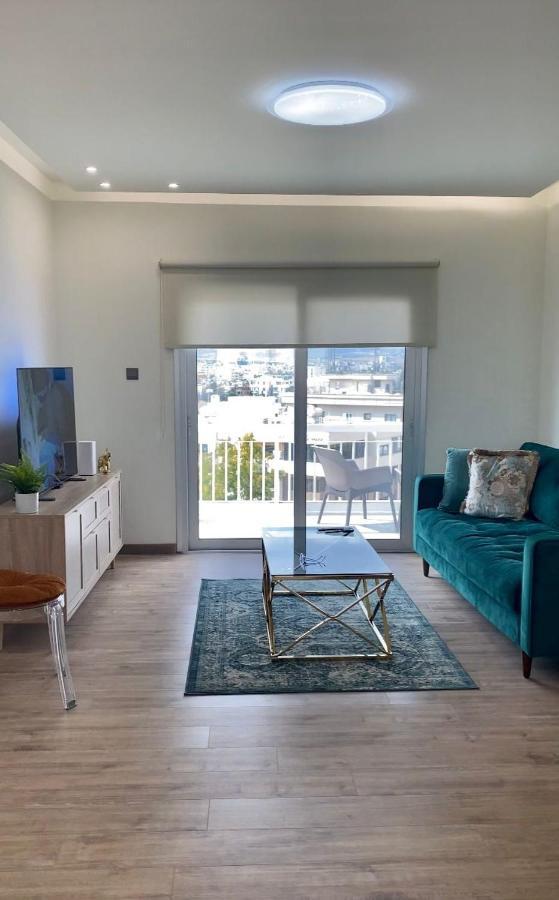 Incredible View Apartment Larnaca